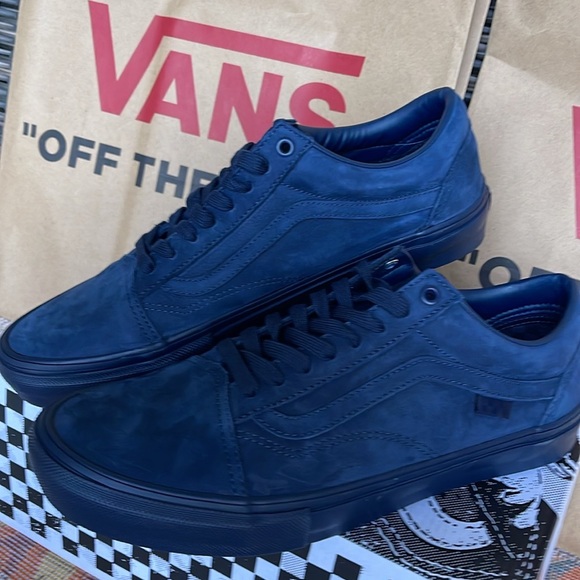 Vans Men’s Skate Old Skool
Mono Dark Blue
VN0ASFCB1PE
Sneakers - Picture 11 of 16